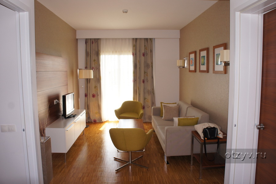 Blue Waters Club & Resort